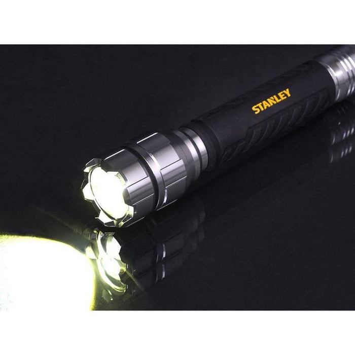 Stanley® Lighting Hand Torch 1000 Lumens STANLEY® Lighting - Town Tools