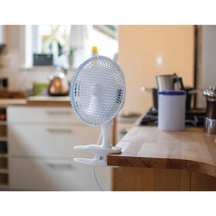 Draper 230V Clip-On Desk Fan, 6"/150mm, 15W - FAN1B