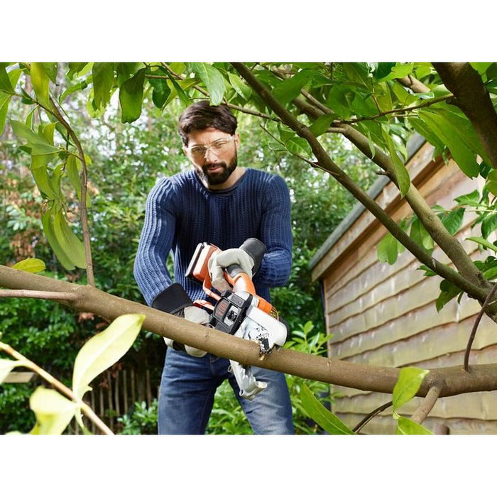 Black + Decker GKC1000L Alligator® Lopper 18V 1 x 2.0Ah Li-ion BLACK + DECKER - Town Tools