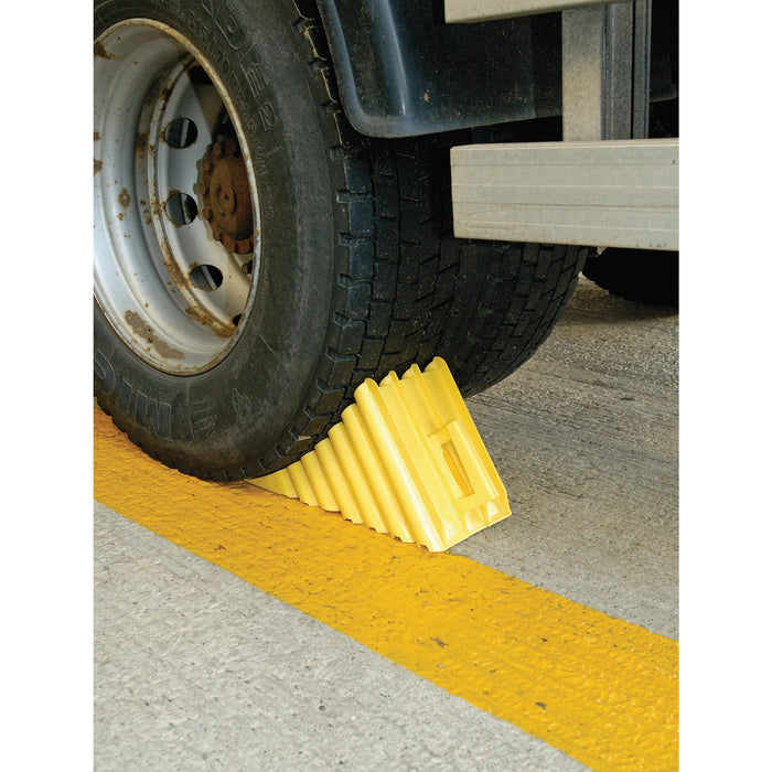 Draper Expert Wheel Chock for Larger Than 920mm Dia. Wheels - WC250