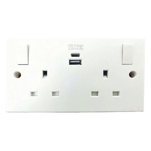 Dencon Switched Socket 2-Gang + 2 USB A/C Ports 13A Dencon - Town Tools
