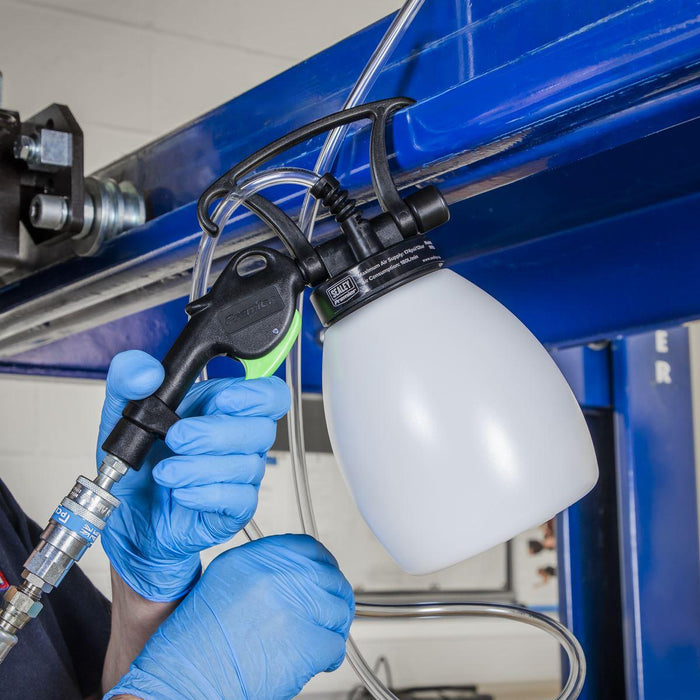 Sealey Premier Premier Pneumatic Vacuum Brake & Clutch Bleeder 1.2L VS0220 Sealey Premier - Town Tools 