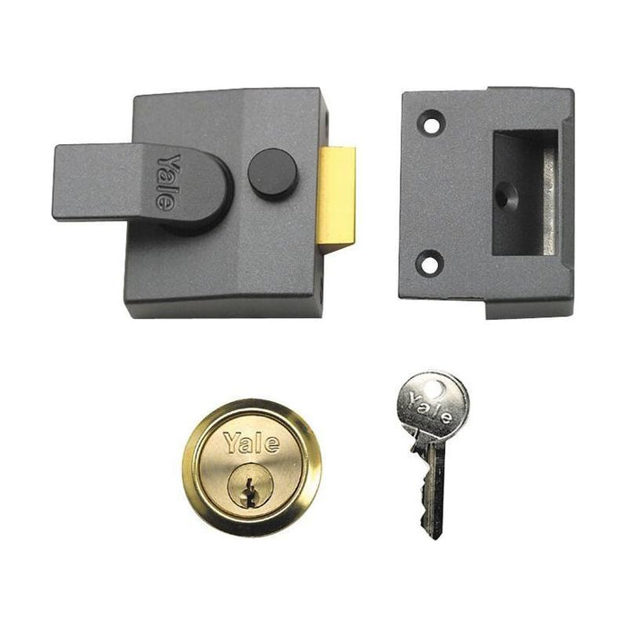 Yale Locks P85 Deadlocking Nightlatch 40mm Backset DMG Finish Satin Chrome Cylinder Visi Yale Locks - Town Tools