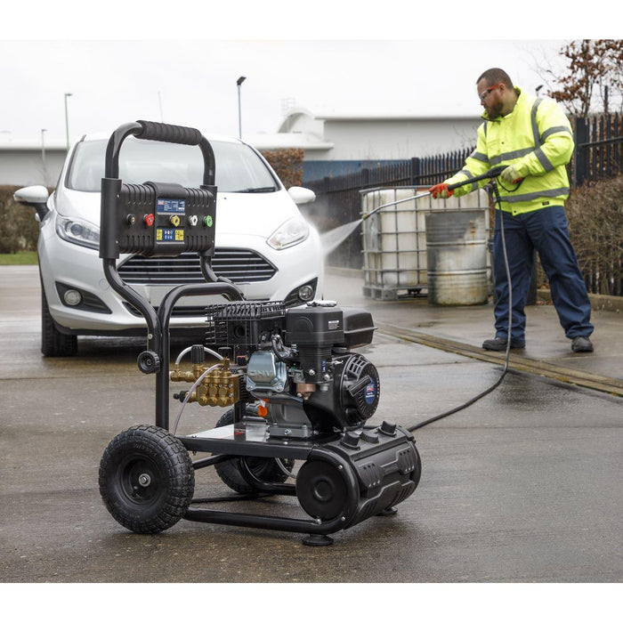 Sealey Pressure Washer 220bar 540L/hr Self-Priming 6.5hp Petrol PWM2500SP Sealey - Town Tools 