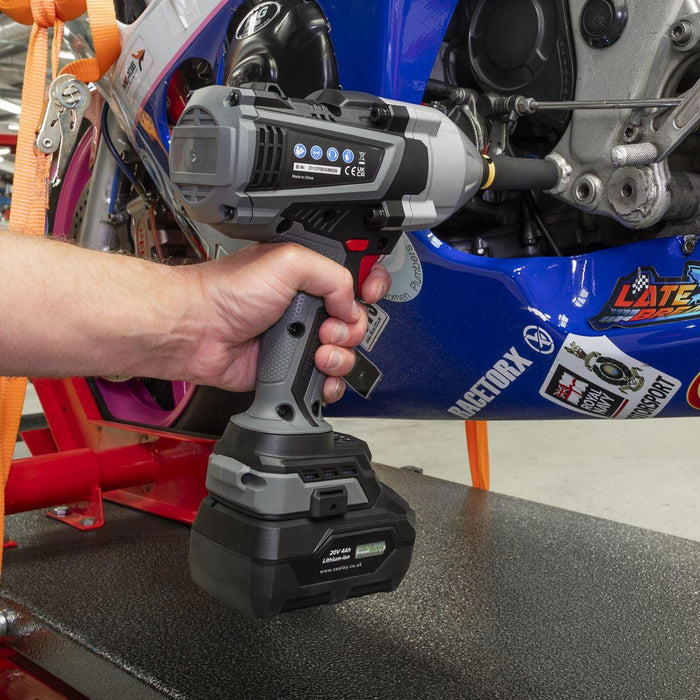 Premier SV20 Series Cordless Impact Wrench Kit 20V 4Ah - 2 Batteries Sealey Premier - Town Tools 