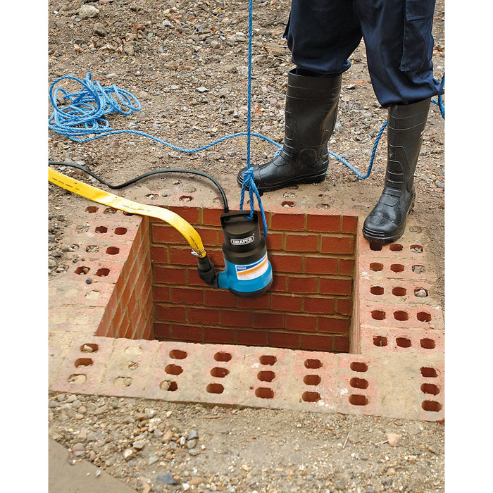Draper Submersible Dirty Water Pump with Float Switch, 200L/Min, 750W - SWP210DW