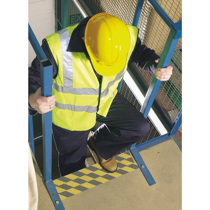 Draper Heavy Duty Safety Grip Tape Roll, 18m x 50mm, Black and Yellow