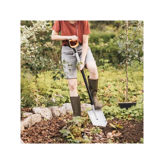 Fiskars Xact™ Pointed Spade Fiskars - Town Tools