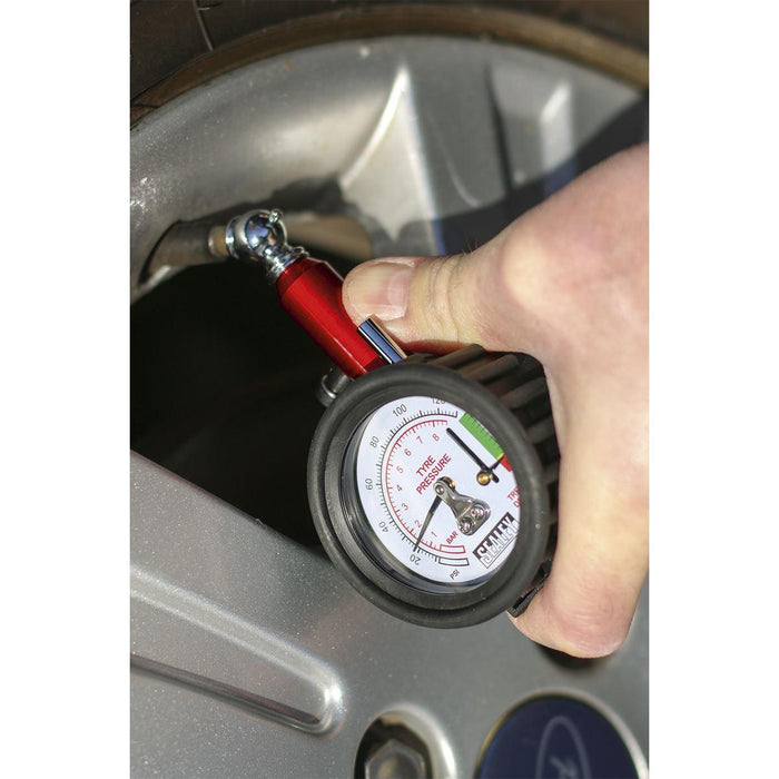 Sealey Tyre Pressure Gauge with Tyre Tread Depth Gauge 0-8bar(0-120psi) TSTPDG01 Sealey - Town Tools 