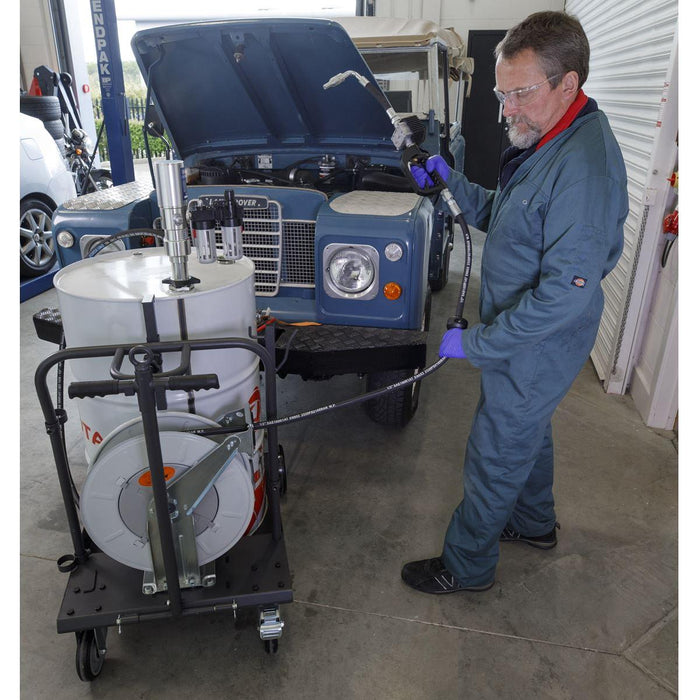 Sealey Air Operated Oil Dispensing System with 10m Retractable Hose Reel AK4562D Sealey - Town Tools 