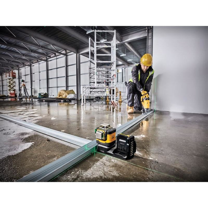 Dewalt Power Tools DCE089 NG18 3 x 360° Green Multi-Line Laser 12/18V Bare Unit DeWALT Power Tools - Town Tools