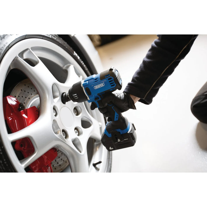 D20 20V Brushless Mid-Torque Impact Wrench, 1/2" Sq. Dr., 400Nm, 2 x 4.0Ah