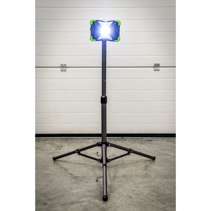 Sealey Portable Floodlight & Telescopic Tripod 30W COB LED LED3000PBKIT Sealey - Town Tools 