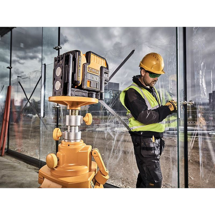 Dewalt Power Tools DCE0825D1G 5 Spot Cross Line Laser Green 12V 1 x 2.0Ah Li-ion DeWALT Power Tools - Town Tools