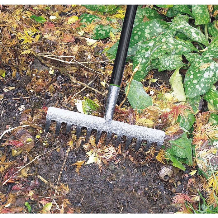 Draper Carbon Steel Garden Rake 88795 Draper - Town Tools 