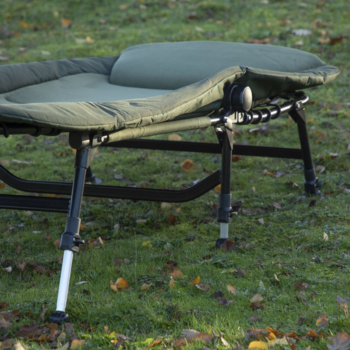 Dellonda Adjustable Bedchair with Fleece Mattress & Pillow DL77