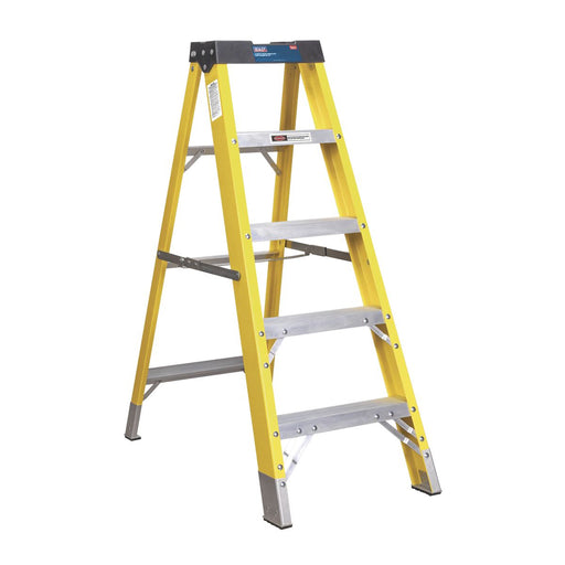 Sealey Fibreglass Step Ladder 4-Tread - BS EN 131 FSL5 Sealey - Town Tools 